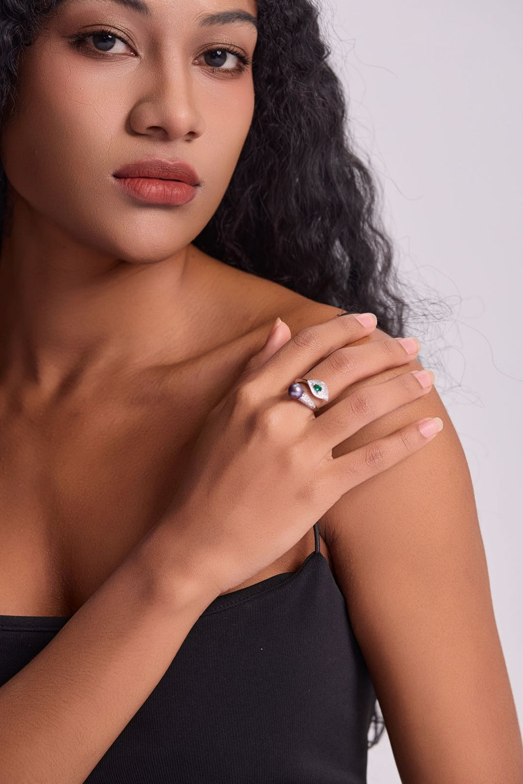 Model wearing Lumina Verdant bypass ring 